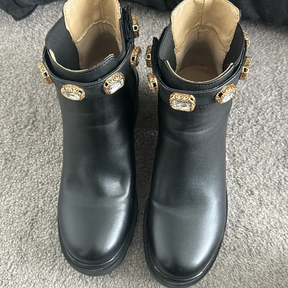 Amulet Jewel Embellished Lug Sole Chunky Block Heel Combat Platform Booties - Picture 6 of 6